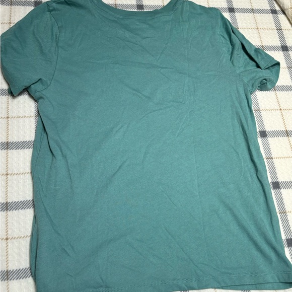 Hollister Women’s Medium Teal Shirt - Picture 3 of 3
